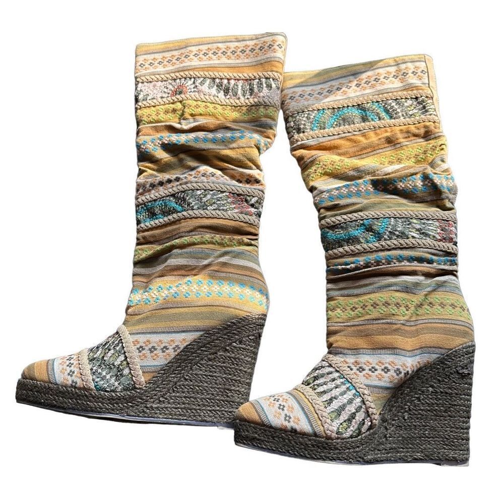 Michael Antonio multicolor tapestry wedge boot size 9.5